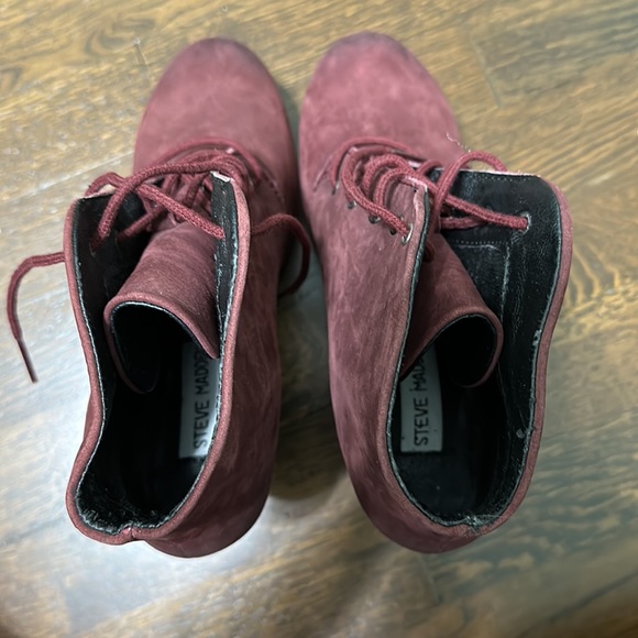 MAROON STEVE MADDEN HEELS - Picture 6 of 7
